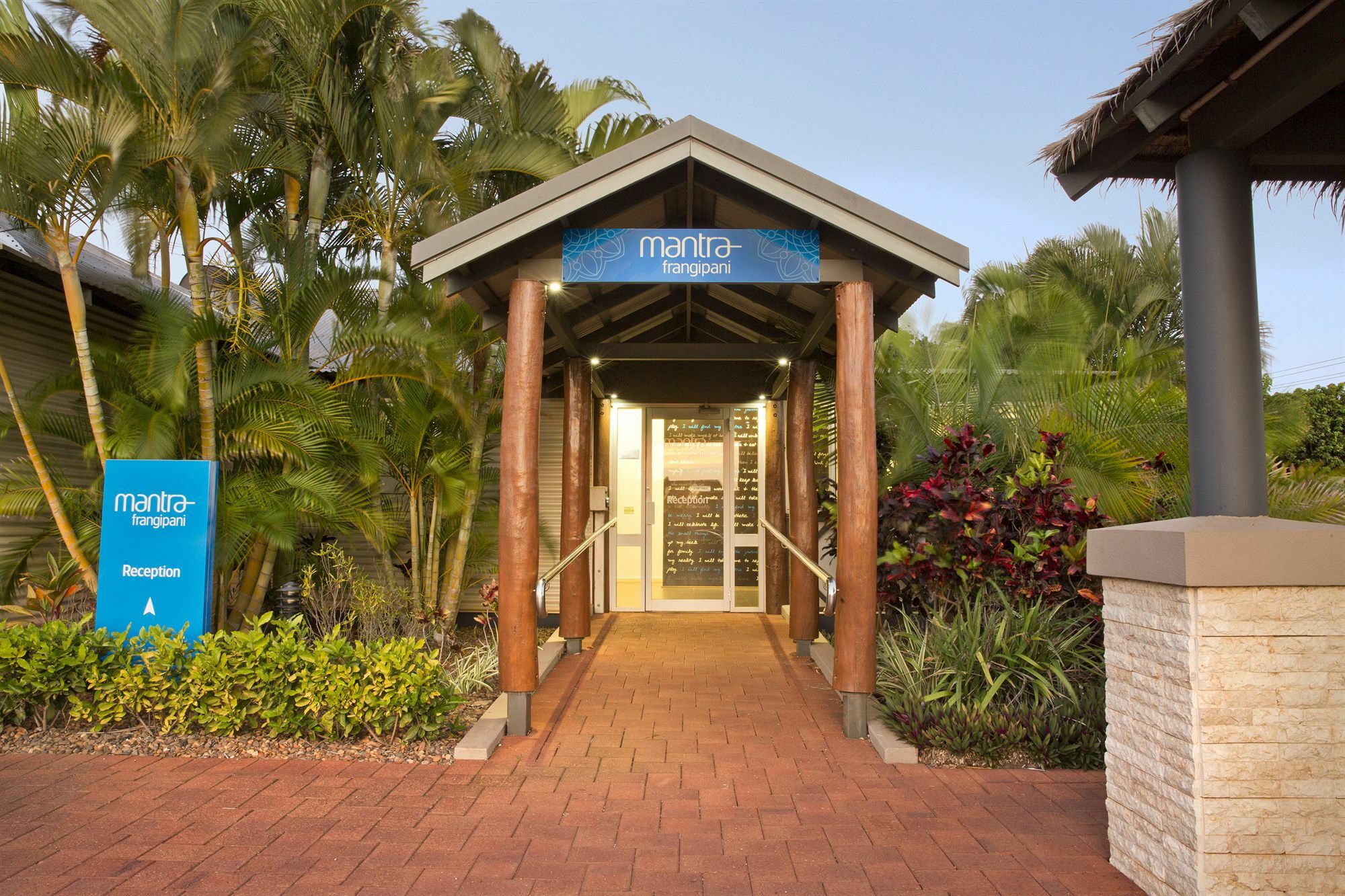 Mantra Frangipani Broome Exterior foto